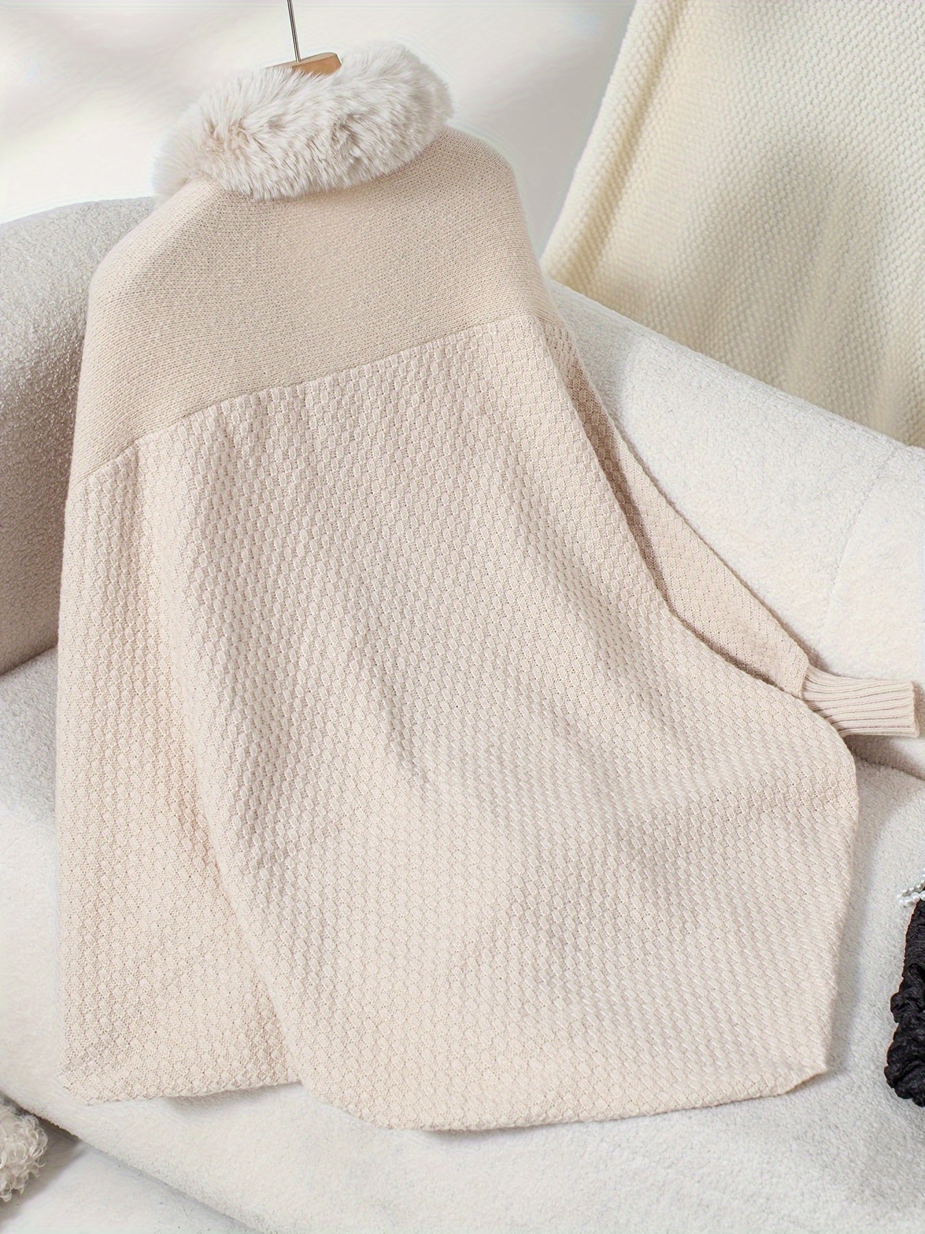 Châle à col en fausse fourrure